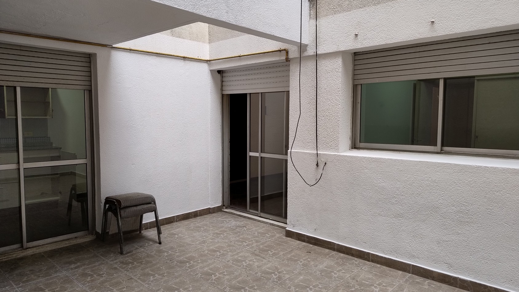 1 Dormitorio con patio. Corrientes 1270